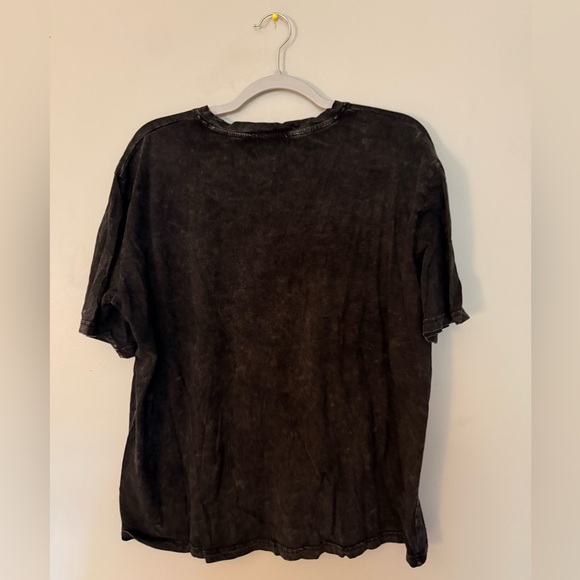 Adika Butterfly Graphic Tee - Picture 5 of 5